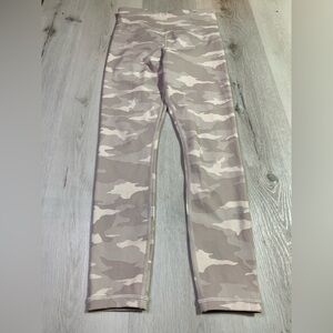 Elation 7/8 Elation Tights in Gray Camouflage, size XS